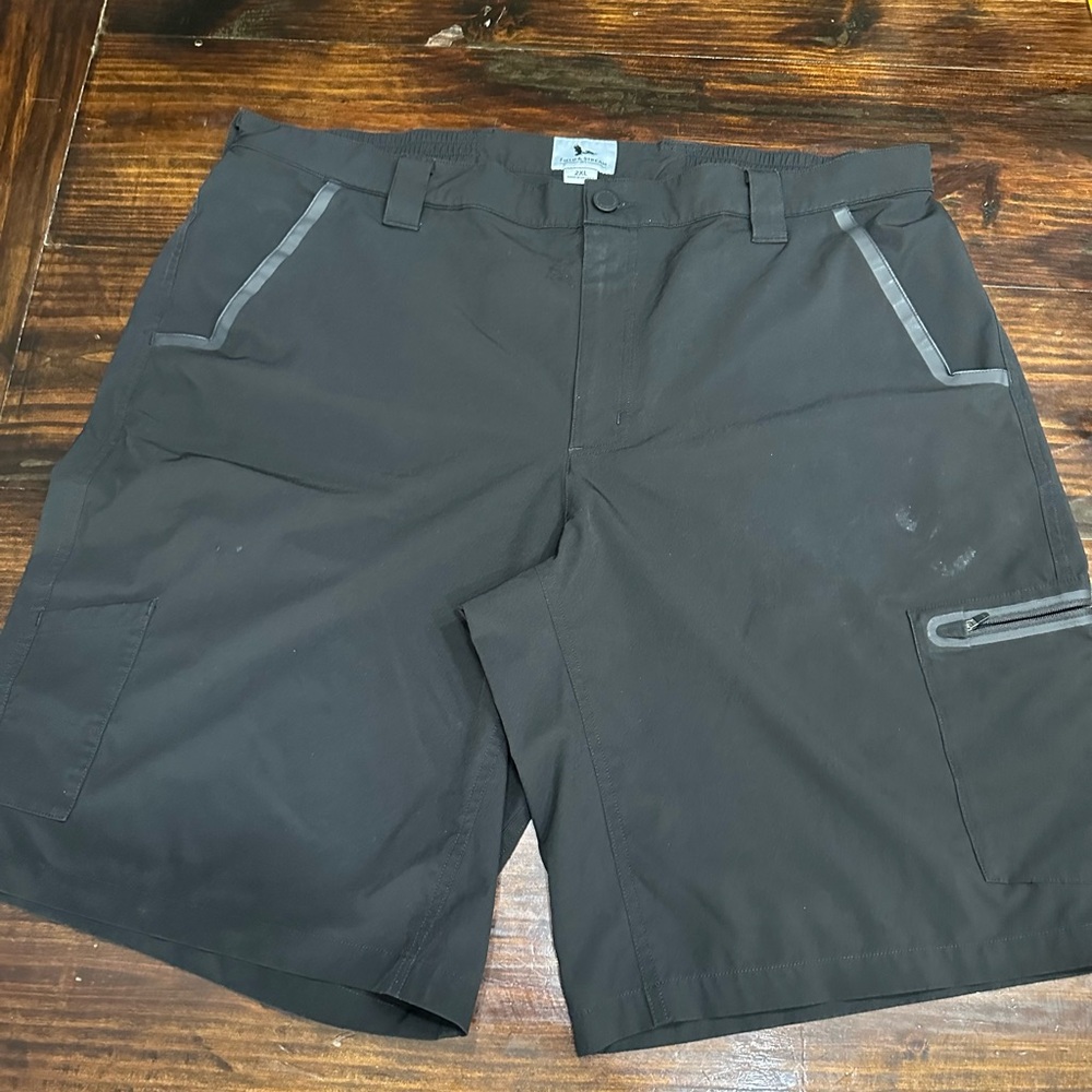 Field & Stream Black Cargo Shorts